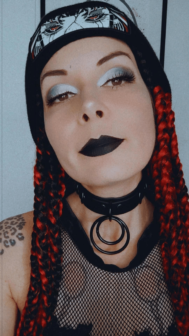 Sharyna large